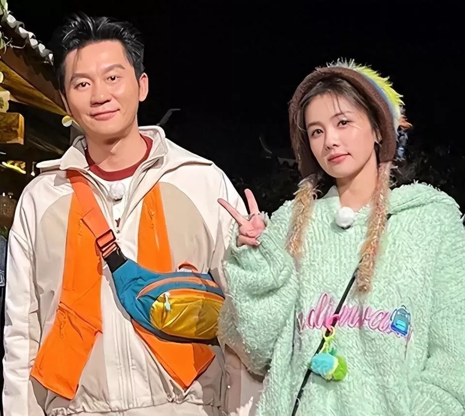 白鹿李晨风波升级,本人掉粉20万,网友炮轰评论区