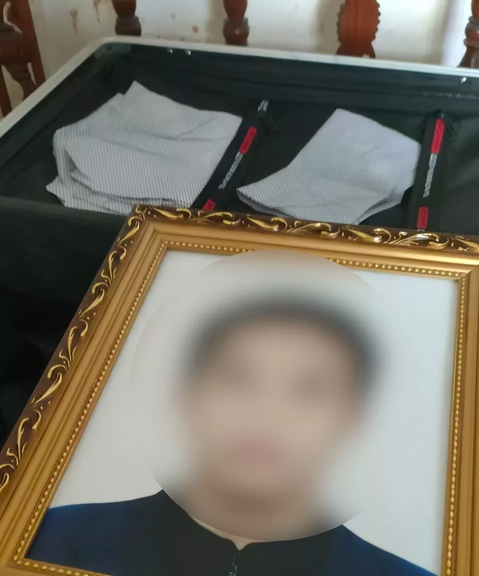 叔侄俩将溺亡男子送回家 未通知对方家人 3天后已腐烂