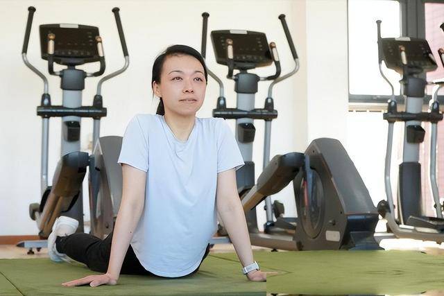 妻子上太空， 黎家盈丈夫迁居北京照顾3孩子