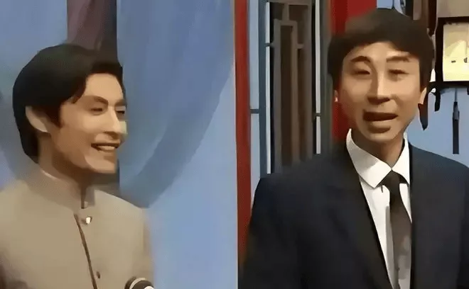 当红时抛下冯巩移居海外后,刘伟怎样了